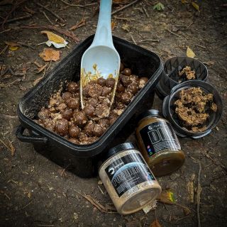 ☀️ Léto nám končí a u vody už je to poznat – chladnější rána, kratší dny a kapři, co začínají být víc při chuti. Mix...